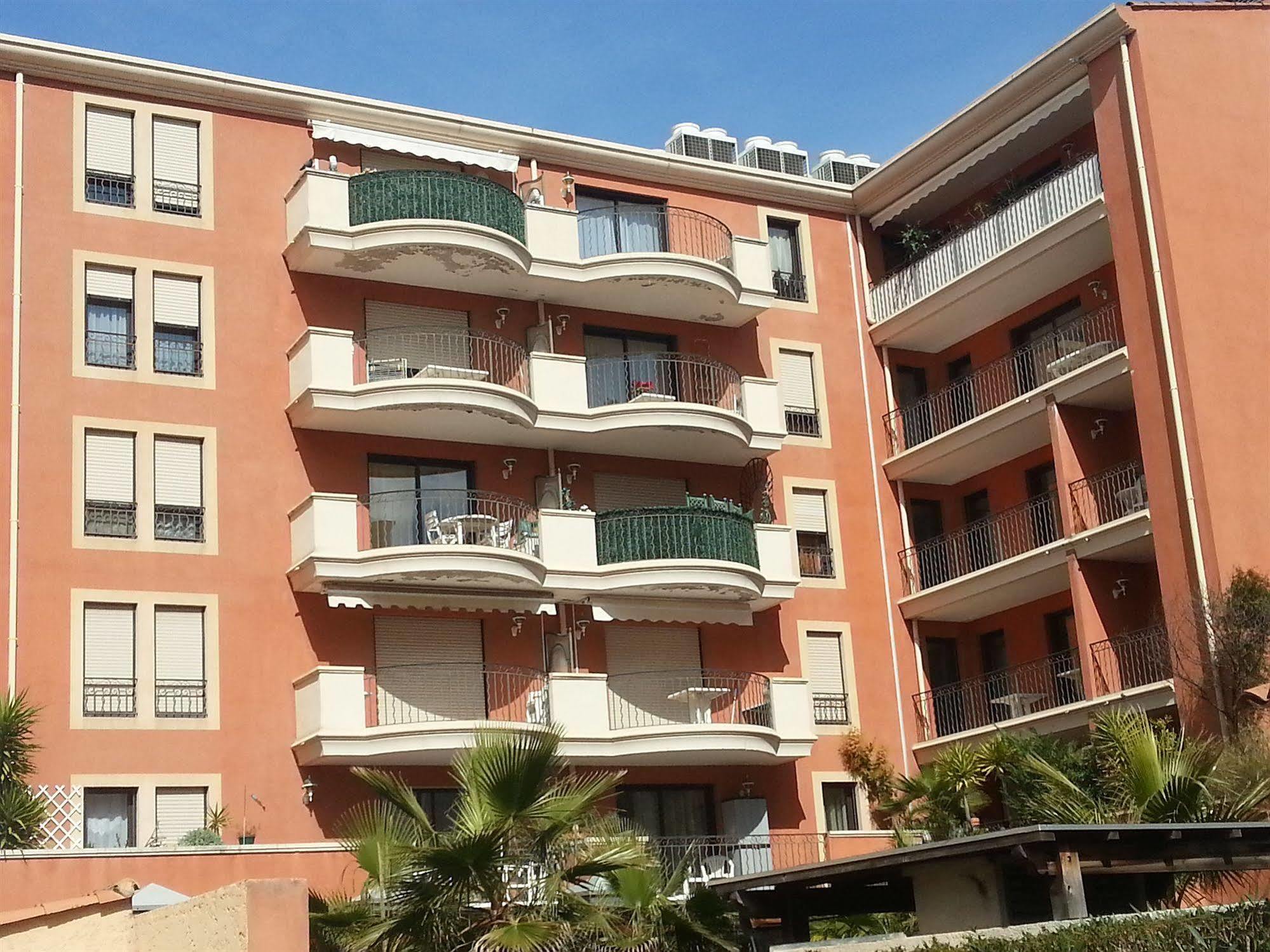 Residences Les Venitiennes Saint-Raphaël Εξωτερικό φωτογραφία
